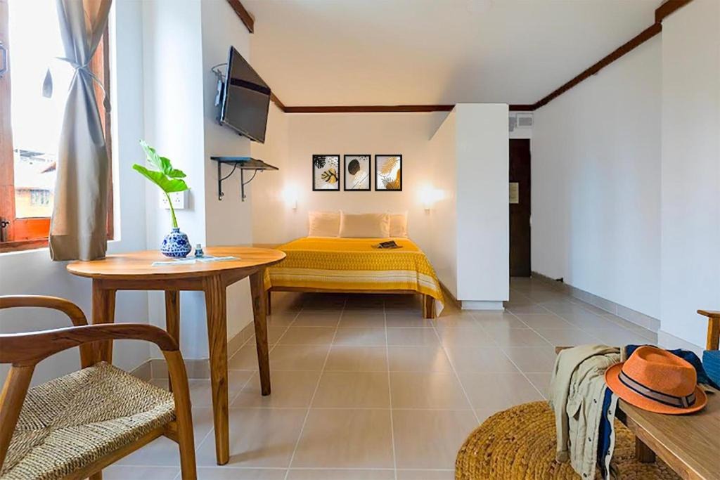 هتل هووارد اسکوئر بوتیک